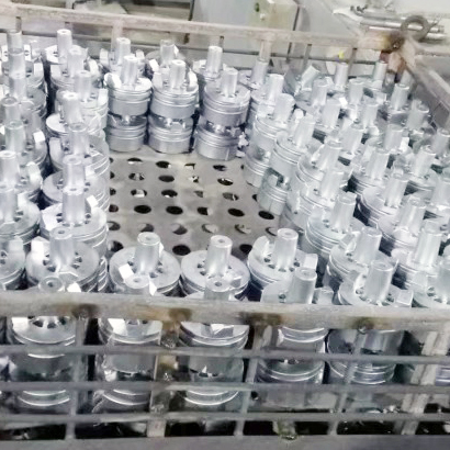 鋁合金淬火爐為何經常用水來淬火?(圖1) 鋁合金淬火爐為何經常用水來淬火?(圖1)