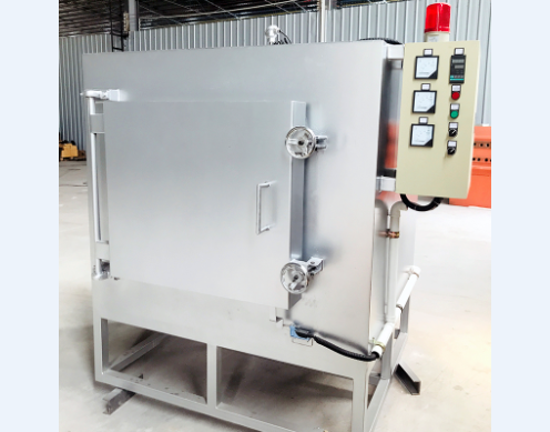 一種零部件加工專用的自清潔式箱式淬火爐