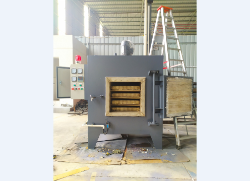 一種便于移動的箱式回火爐