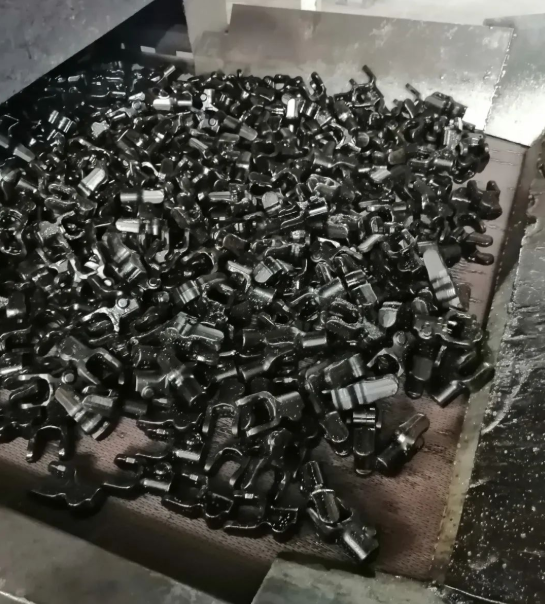 使用網帶爐對45鋼轉向節調質處理(圖2)